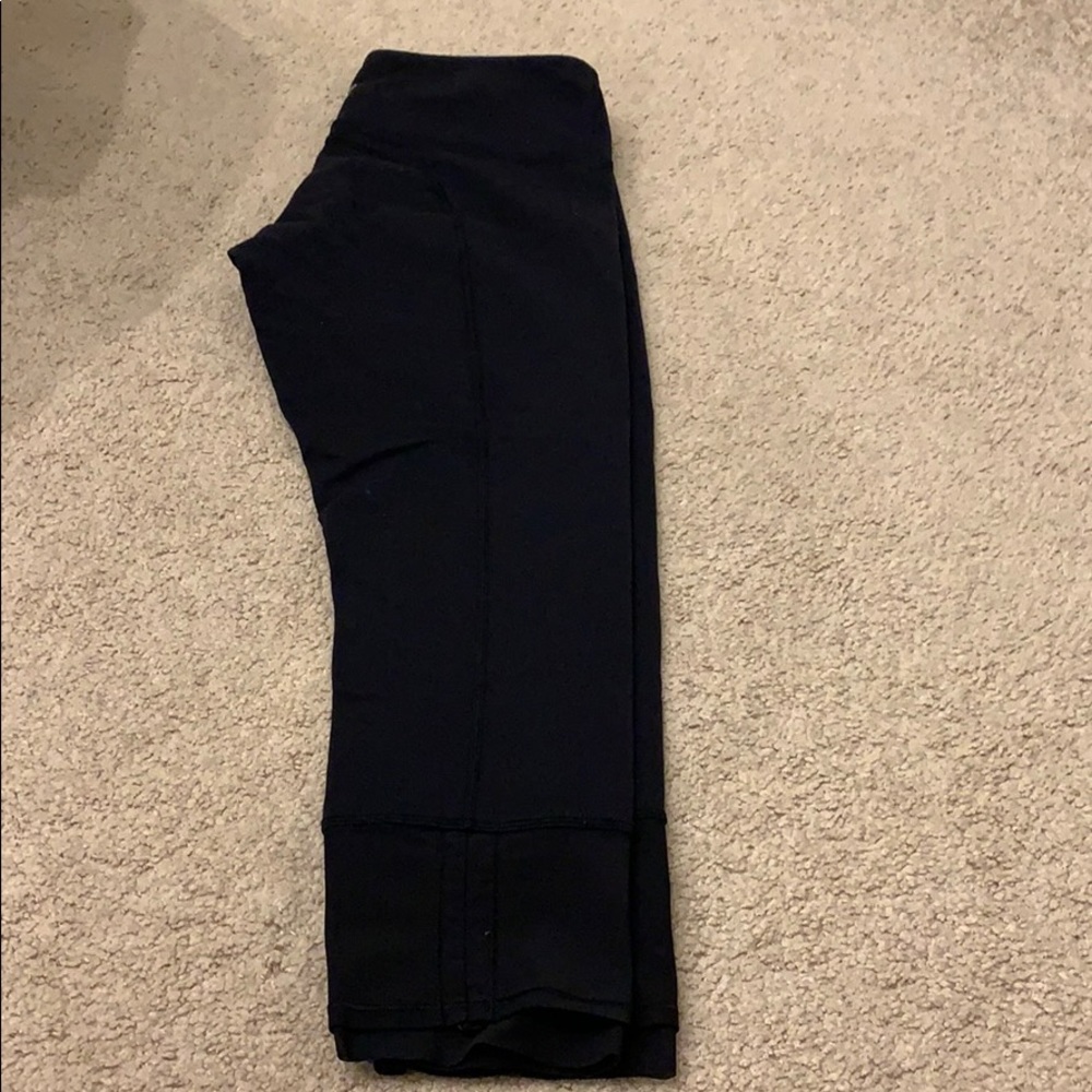 Lulu lemon workout crops